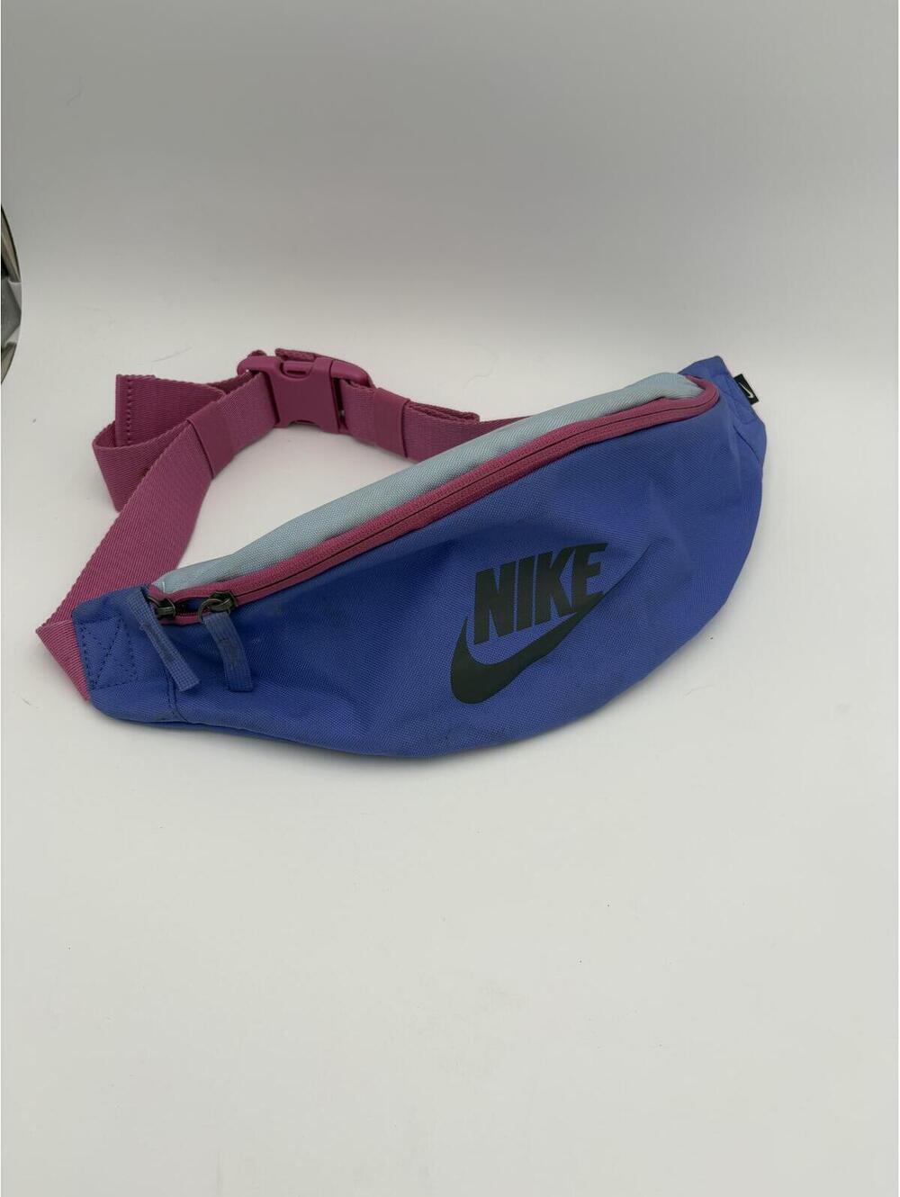 Nike Heritage Collection Fanny Pack Woman’s Purse Bag Nike Brand Cute Pouch